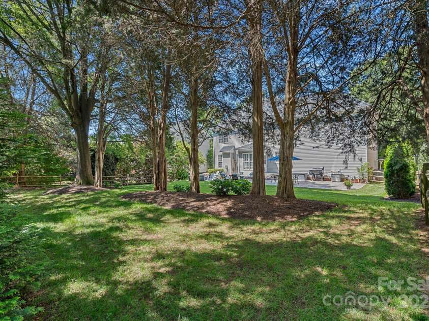9427 Gilpatrick Lane, Huntersville, NC 28078.  MLS# CAR4274750, YatesRealty ID 22880. 