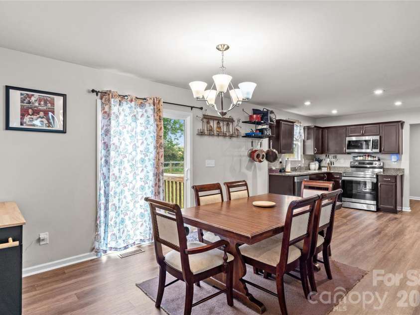 104 Sandtrap Drive, Statesville, NC 28677.  MLS# CAR4377839, YatesRealty ID 22881. 