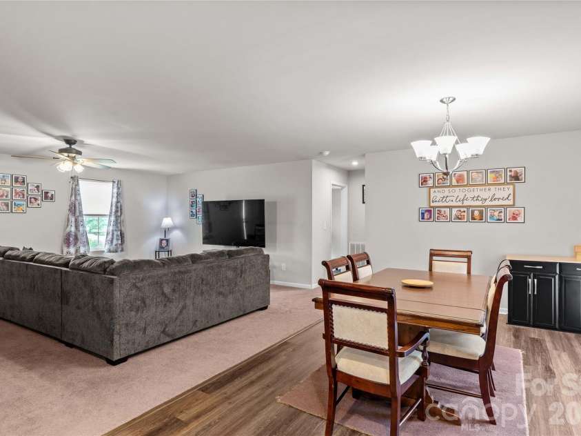 104 Sandtrap Drive, Statesville, NC 28677.  MLS# CAR4377839, YatesRealty ID 22881. 