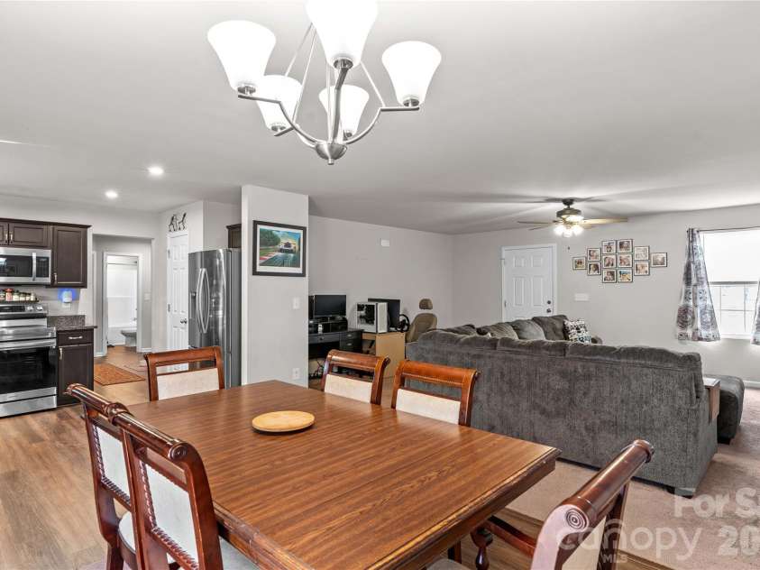 104 Sandtrap Drive, Statesville, NC 28677.  MLS# CAR4377839, YatesRealty ID 22881. 