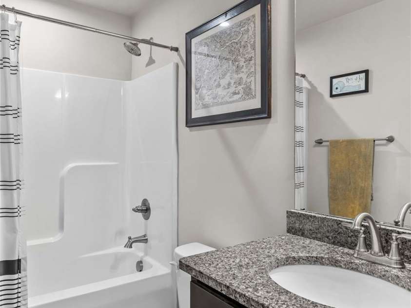 104 Sandtrap Drive, Statesville, NC 28677.  MLS# CAR4377839, YatesRealty ID 22881. 