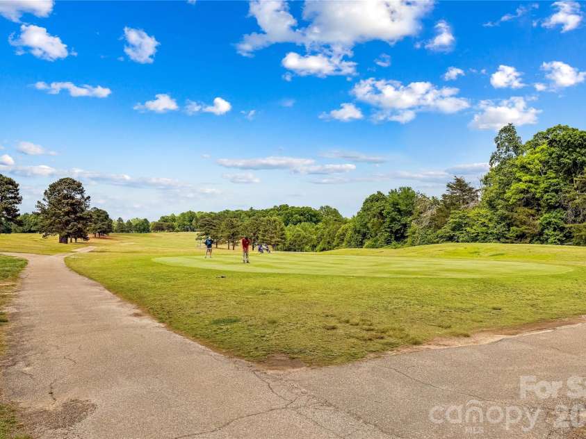 104 Sandtrap Drive, Statesville, NC 28677.  MLS# CAR4377839, YatesRealty ID 22881. 