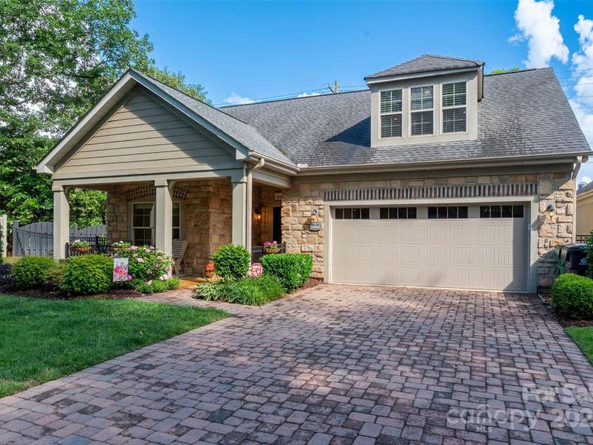 10502 Old Ardrey Kell Road, Charlotte, NC 28277.  MLS# CAR4258786, YatesRealty ID 22881. 