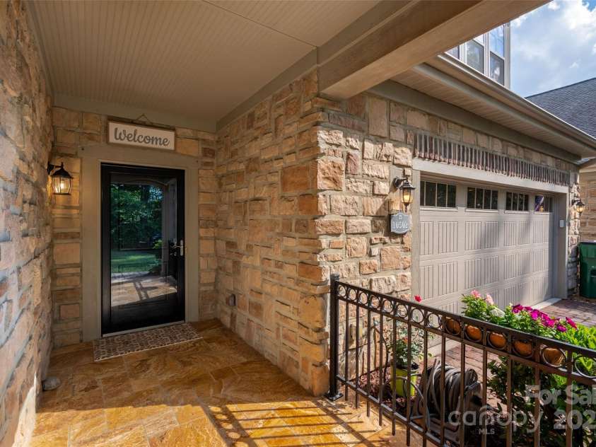 10502 Old Ardrey Kell Road, Charlotte, NC 28277.  MLS# CAR4258786, YatesRealty ID 22881. 