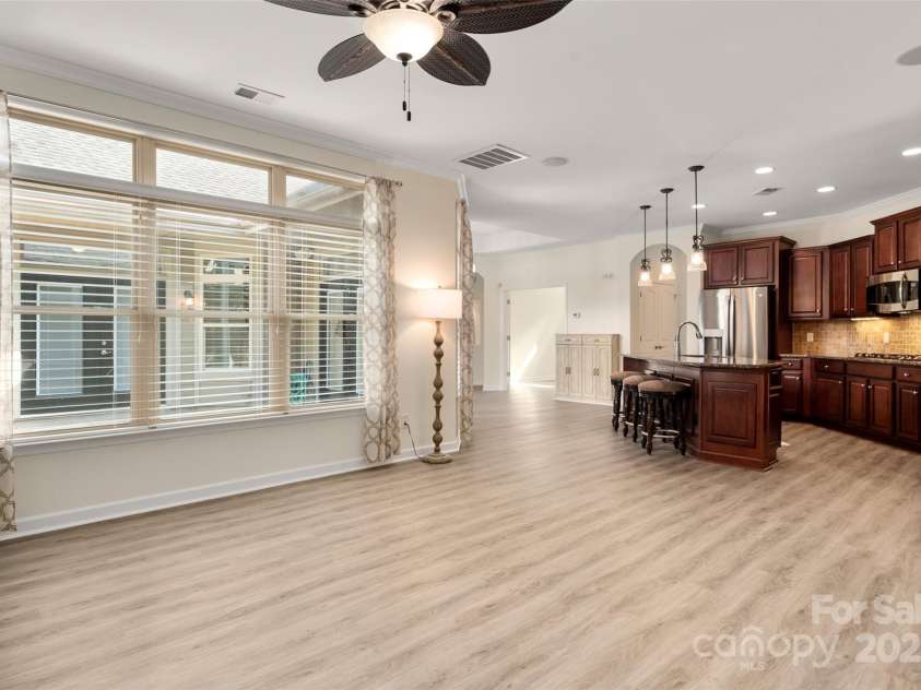 10502 Old Ardrey Kell Road, Charlotte, NC 28277.  MLS# CAR4258786, YatesRealty ID 22881. 