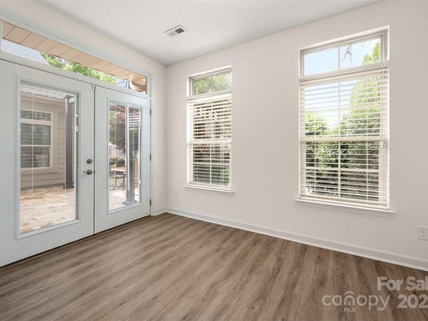 10502 Old Ardrey Kell Road, Charlotte, NC 28277.  MLS# CAR4258786, YatesRealty ID 22881. 