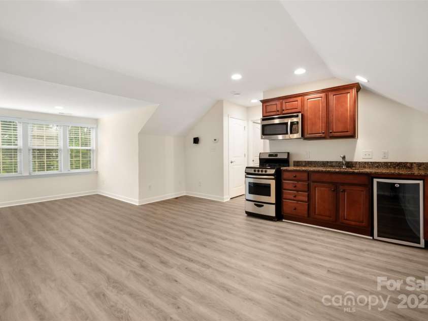 10502 Old Ardrey Kell Road, Charlotte, NC 28277.  MLS# CAR4258786, YatesRealty ID 22881. 