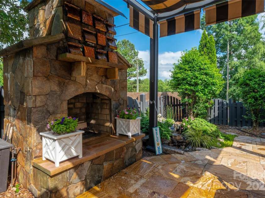 10502 Old Ardrey Kell Road, Charlotte, NC 28277.  MLS# CAR4258786, YatesRealty ID 22881. 