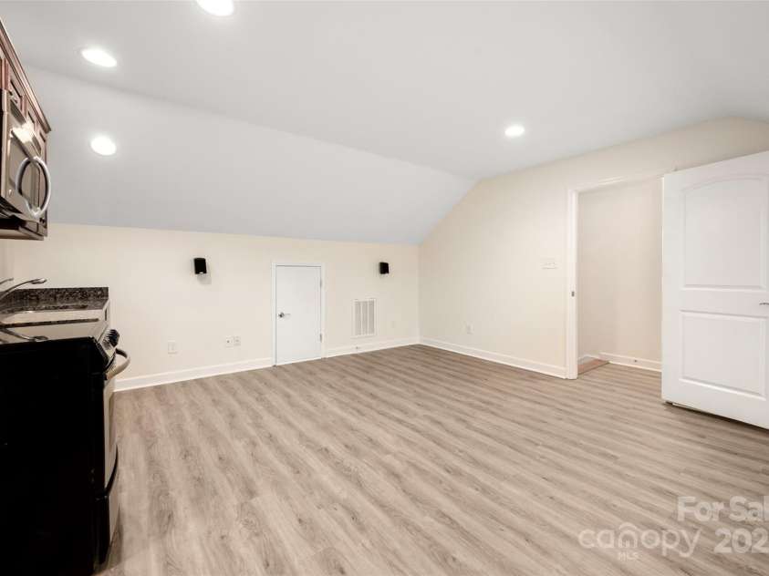 10502 Old Ardrey Kell Road, Charlotte, NC 28277.  MLS# CAR4258786, YatesRealty ID 22881. 