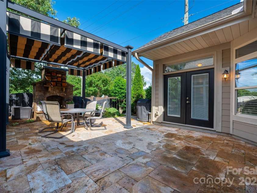 10502 Old Ardrey Kell Road, Charlotte, NC 28277.  MLS# CAR4258786, YatesRealty ID 22881. 