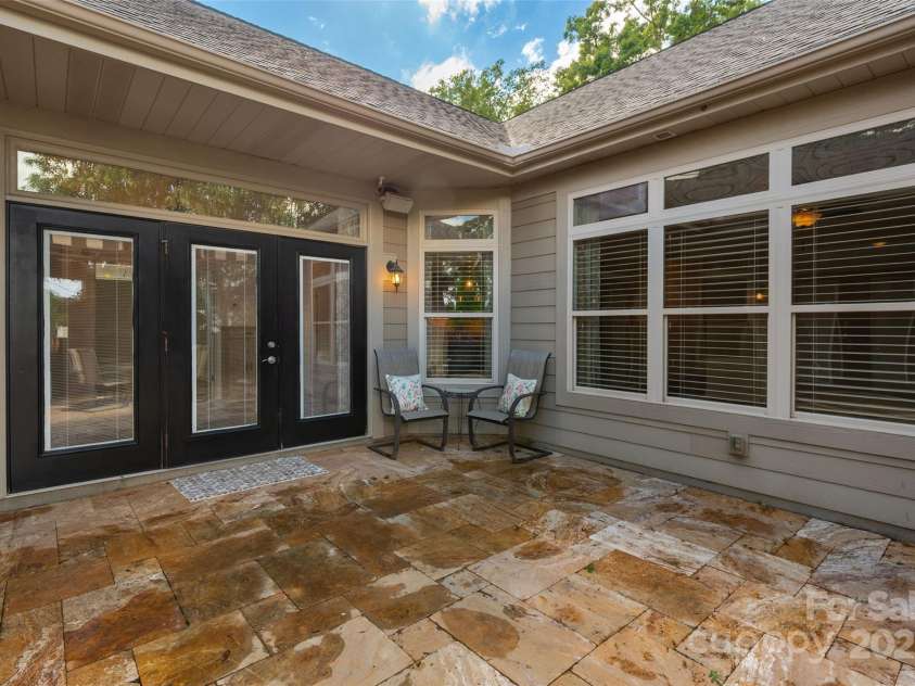 10502 Old Ardrey Kell Road, Charlotte, NC 28277.  MLS# CAR4258786, YatesRealty ID 22881. 