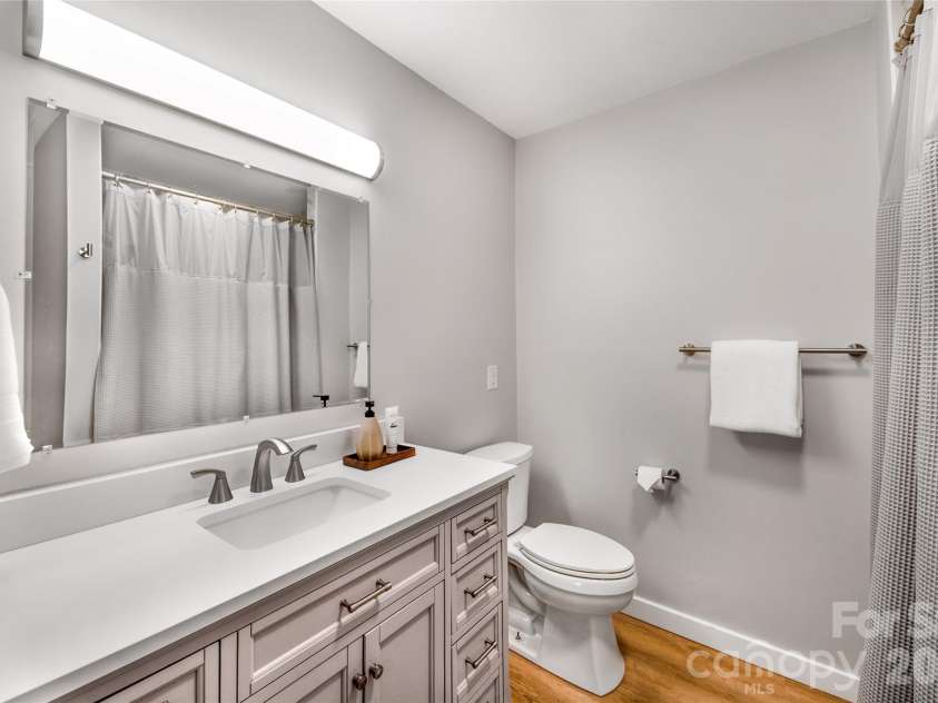 135 Scarlet Drive, Fletcher, NC 28732.  MLS# CAR4373929, YatesRealty ID 22883. Primary bathroom. 