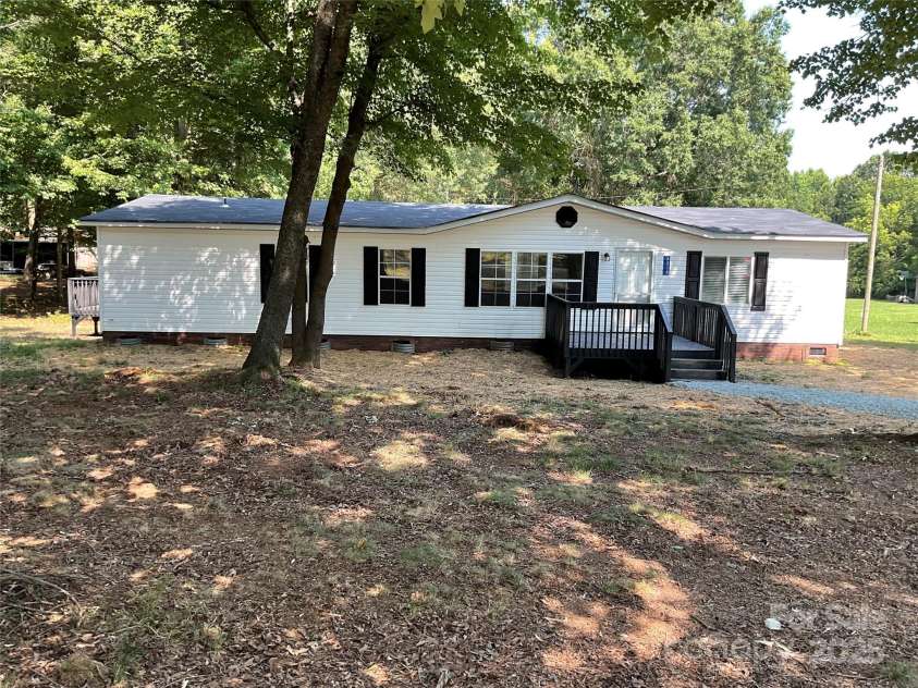 6218 Old Pageland Marshville Road, Marshville, NC 28103.  MLS# CAR4276118, YatesRealty ID 22883. 