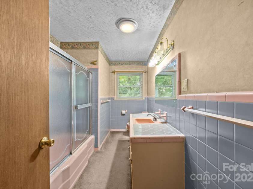 331 Elwood Street, Kannapolis, NC 28081.  MLS# CAR4275364, YatesRealty ID 22884. 