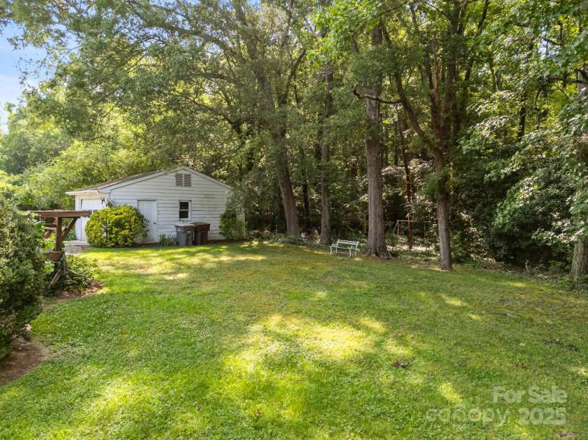 331 Elwood Street, Kannapolis, NC 28081.  MLS# CAR4275364, YatesRealty ID 22884. 