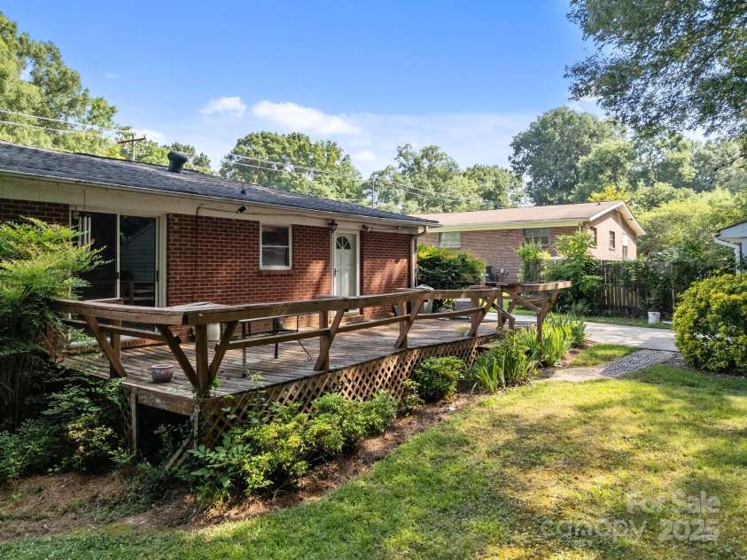 331 Elwood Street, Kannapolis, NC 28081.  MLS# CAR4275364, YatesRealty ID 22884. 