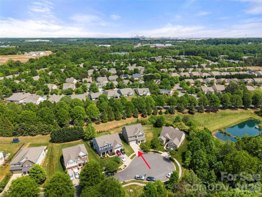 3249 Elyse Manor Court, Charlotte, NC 28214.  MLS# CAR4375657, YatesRealty ID 22885. 
