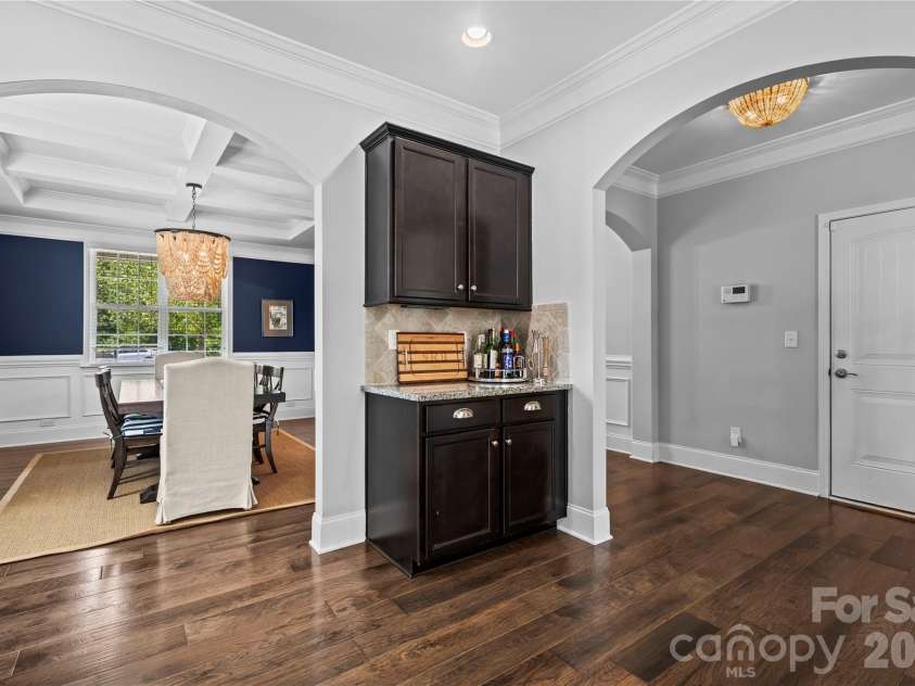 3249 Elyse Manor Court, Charlotte, NC 28214.  MLS# CAR4375657, YatesRealty ID 22885. 