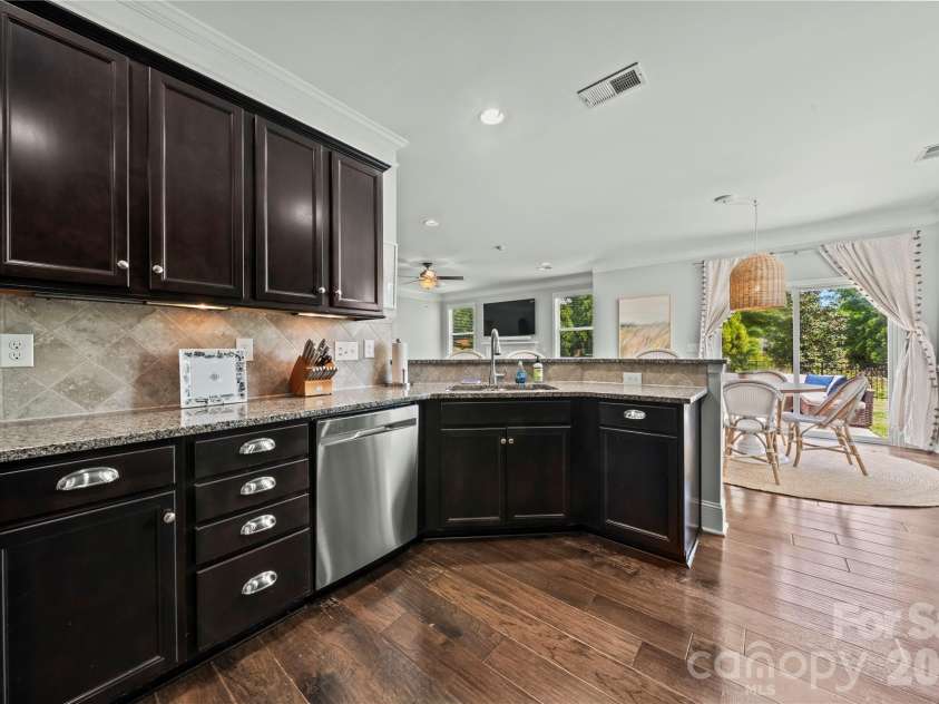 3249 Elyse Manor Court, Charlotte, NC 28214.  MLS# CAR4375657, YatesRealty ID 22885. 