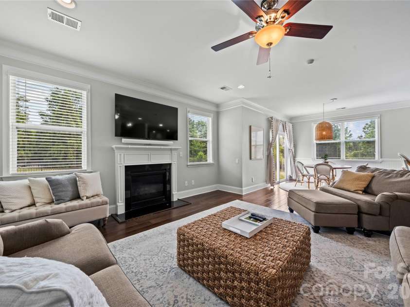3249 Elyse Manor Court, Charlotte, NC 28214.  MLS# CAR4375657, YatesRealty ID 22885. 