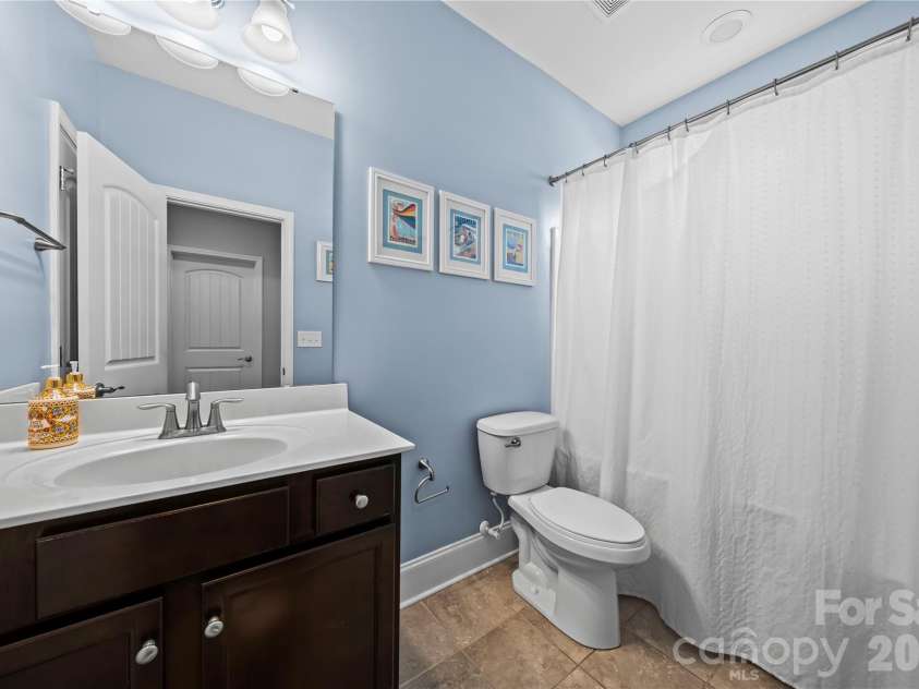 3249 Elyse Manor Court, Charlotte, NC 28214.  MLS# CAR4375657, YatesRealty ID 22885. 