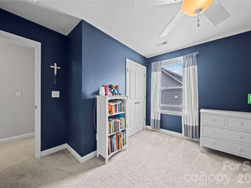 3249 Elyse Manor Court, Charlotte, NC 28214.  MLS# CAR4375657, YatesRealty ID 22885. 