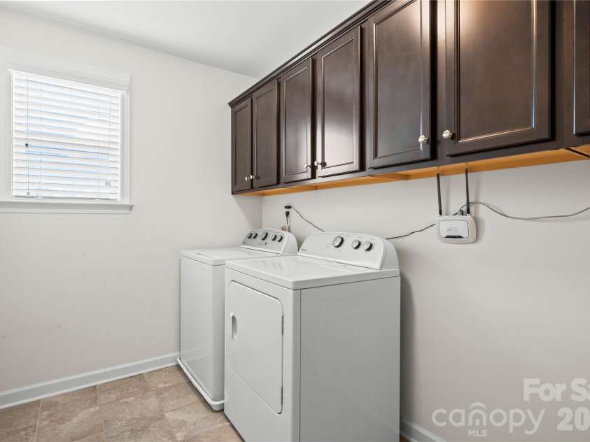 3249 Elyse Manor Court, Charlotte, NC 28214.  MLS# CAR4375657, YatesRealty ID 22885. 