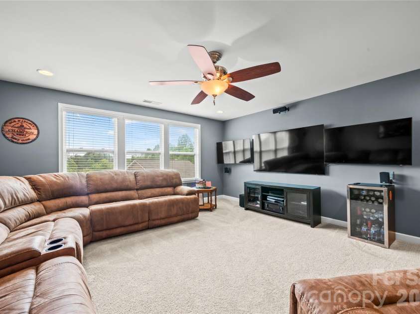3249 Elyse Manor Court, Charlotte, NC 28214.  MLS# CAR4375657, YatesRealty ID 22885. 