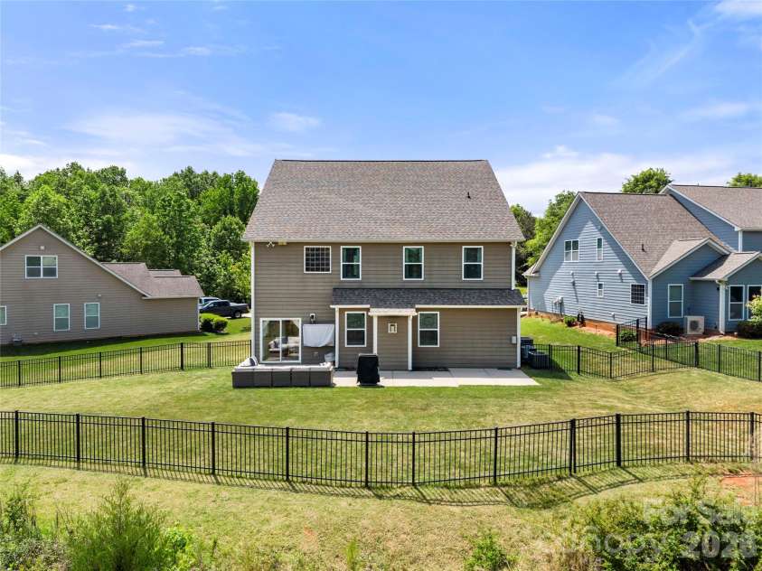 3249 Elyse Manor Court, Charlotte, NC 28214.  MLS# CAR4375657, YatesRealty ID 22885. 