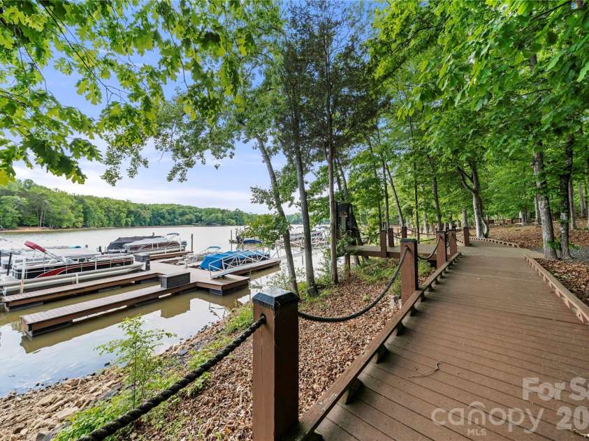 3249 Elyse Manor Court, Charlotte, NC 28214.  MLS# CAR4375657, YatesRealty ID 22885. 