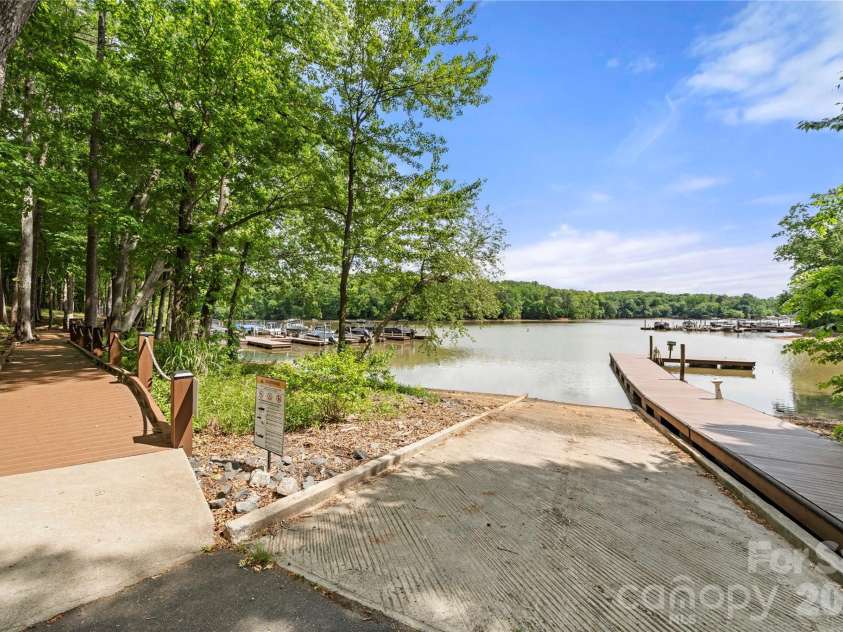 3249 Elyse Manor Court, Charlotte, NC 28214.  MLS# CAR4375657, YatesRealty ID 22885. 