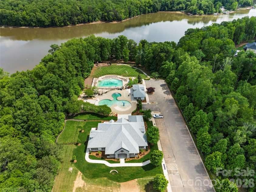 3249 Elyse Manor Court, Charlotte, NC 28214.  MLS# CAR4375657, YatesRealty ID 22885. Community pool