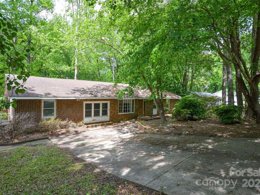 316 Anne Avenue, Waxhaw, NC 28173.  MLS# CAR4251937, YatesRealty ID 22886. 