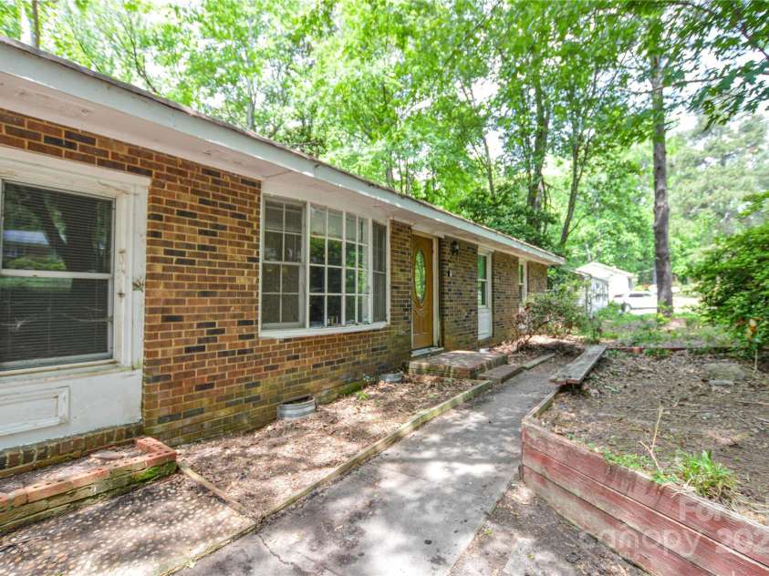 316 Anne Avenue, Waxhaw, NC 28173.  MLS# CAR4251937, YatesRealty ID 22886. 