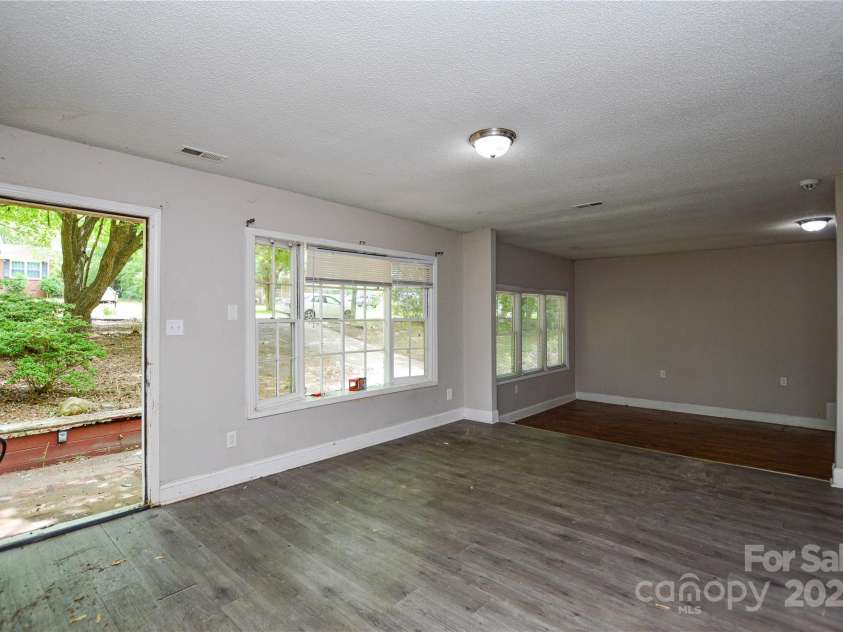 316 Anne Avenue, Waxhaw, NC 28173.  MLS# CAR4251937, YatesRealty ID 22886. 