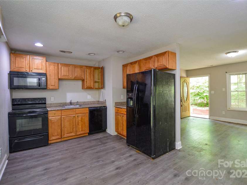 316 Anne Avenue, Waxhaw, NC 28173.  MLS# CAR4251937, YatesRealty ID 22886. 