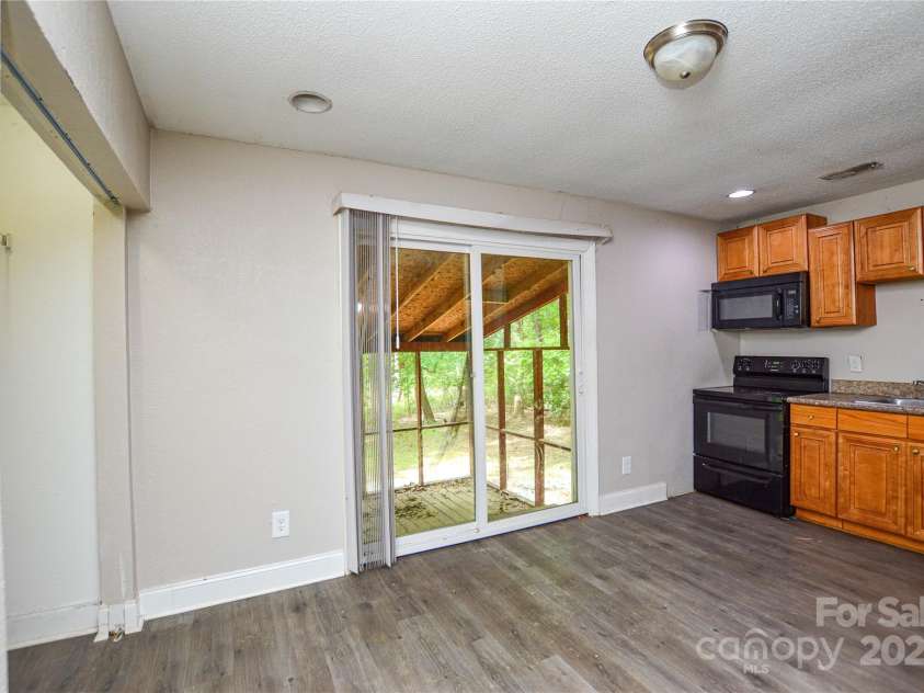 316 Anne Avenue, Waxhaw, NC 28173.  MLS# CAR4251937, YatesRealty ID 22886. 