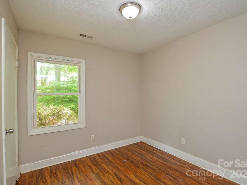 316 Anne Avenue, Waxhaw, NC 28173.  MLS# CAR4251937, YatesRealty ID 22886. 