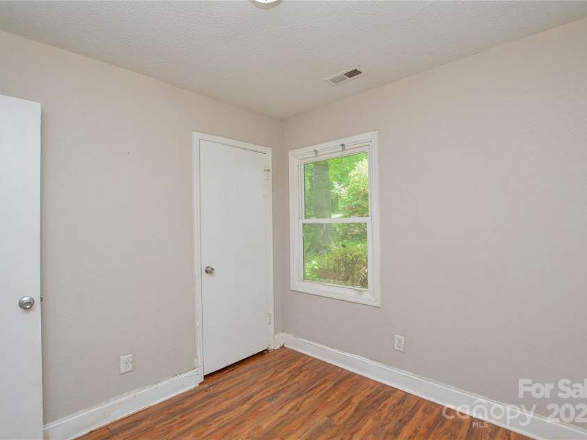 316 Anne Avenue, Waxhaw, NC 28173.  MLS# CAR4251937, YatesRealty ID 22886. 