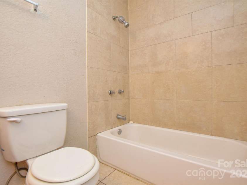 316 Anne Avenue, Waxhaw, NC 28173.  MLS# CAR4251937, YatesRealty ID 22886. 