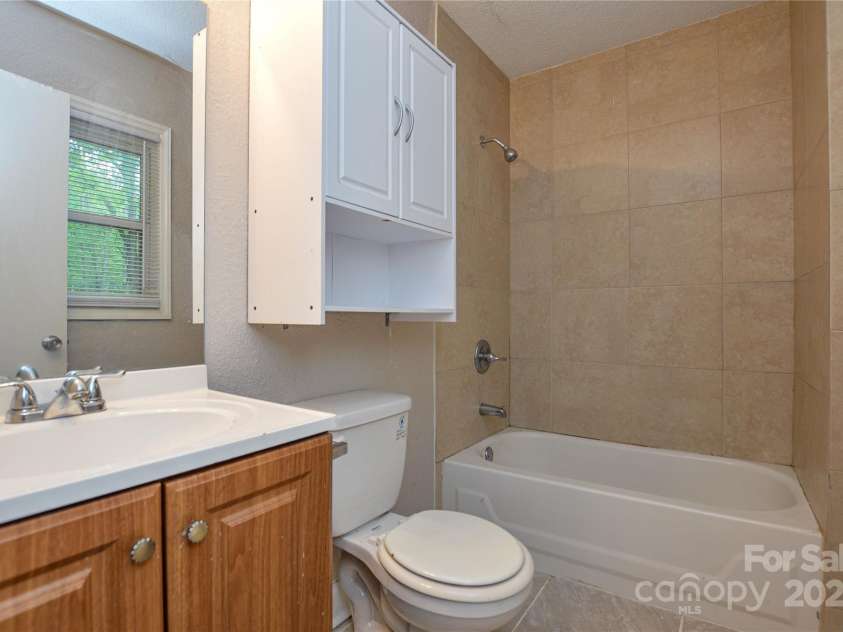 316 Anne Avenue, Waxhaw, NC 28173.  MLS# CAR4251937, YatesRealty ID 22886. 