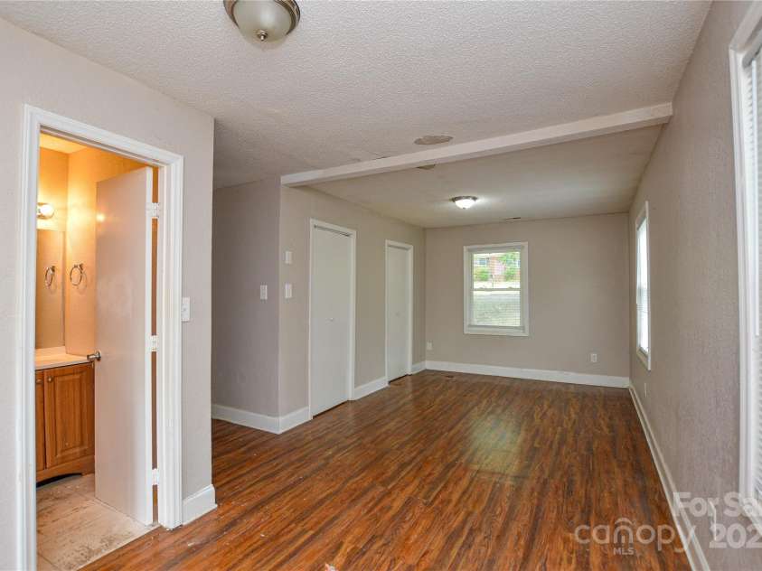 316 Anne Avenue, Waxhaw, NC 28173.  MLS# CAR4251937, YatesRealty ID 22886. 