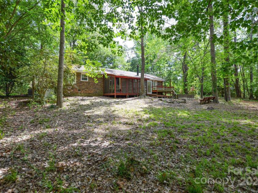 316 Anne Avenue, Waxhaw, NC 28173.  MLS# CAR4251937, YatesRealty ID 22886. 