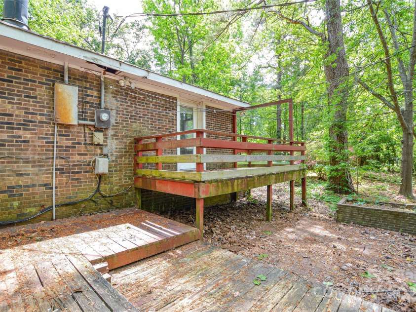 316 Anne Avenue, Waxhaw, NC 28173.  MLS# CAR4251937, YatesRealty ID 22886. 