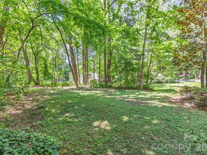 103 Hillside Drive, Swannanoa, NC 28778.  MLS# CAR4378936, YatesRealty ID 22887.  .67 Acre Lot