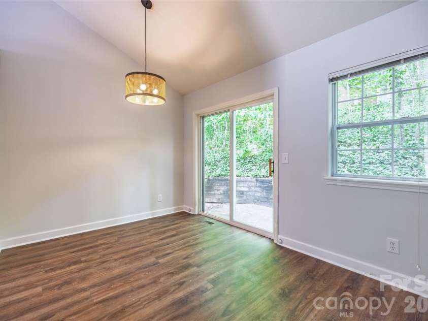 103 Hillside Drive, Swannanoa, NC 28778.  MLS# CAR4378936, YatesRealty ID 22887. Dining Area