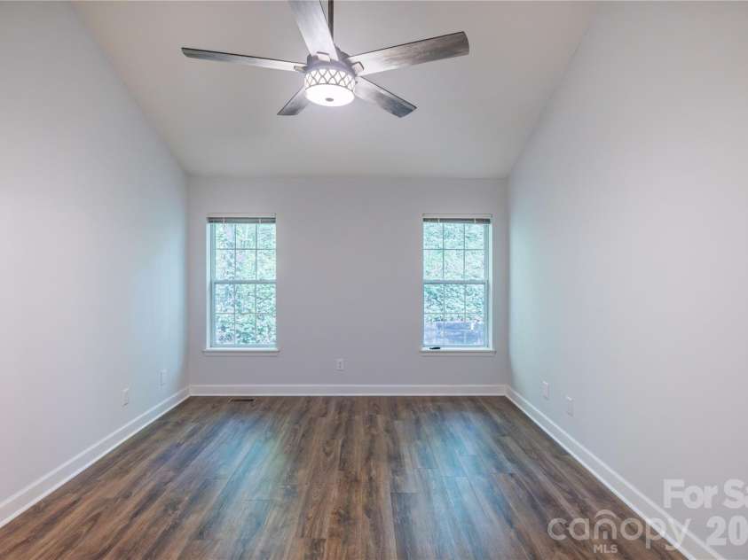 103 Hillside Drive, Swannanoa, NC 28778.  MLS# CAR4378936, YatesRealty ID 22887. Primary Bedroom