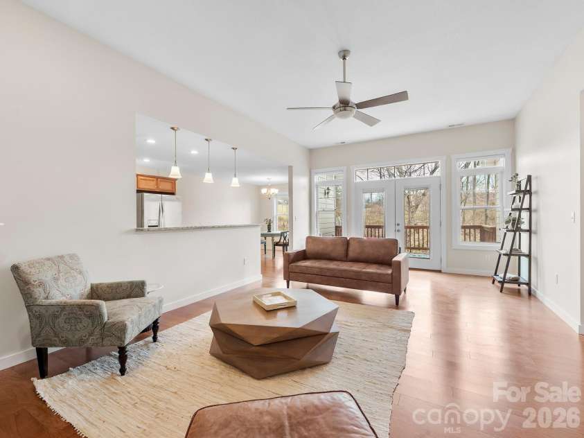 29 Kaylor Drive, Arden, NC 28704.  MLS# CAR4356169, YatesRealty ID 22888. 