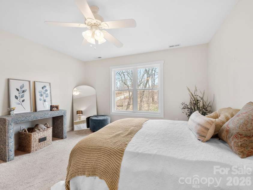 29 Kaylor Drive, Arden, NC 28704.  MLS# CAR4356169, YatesRealty ID 22888. 