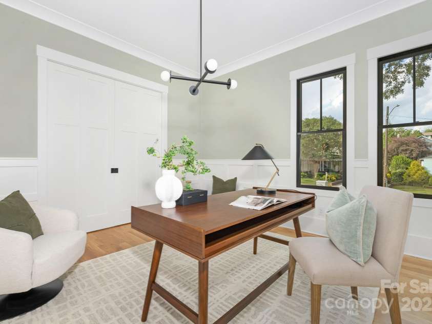 632 Dorothy Drive, Charlotte, NC 28203.  MLS# CAR4251393, YatesRealty ID 22889. 